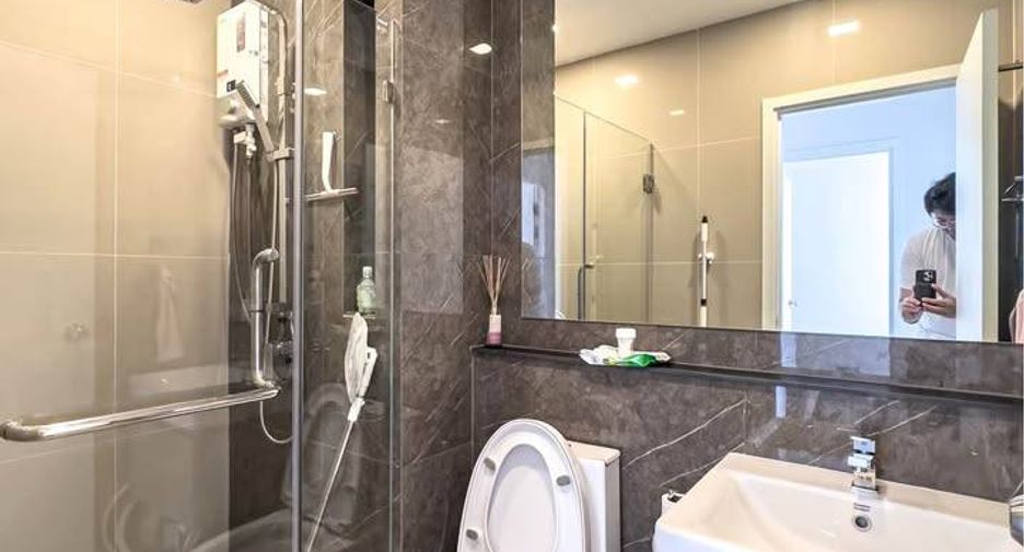 For sale 2 bedrooms condo in Watthana, Bangkok