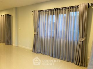 For sale 3 bedrooms house in Thung Khru, Bangkok