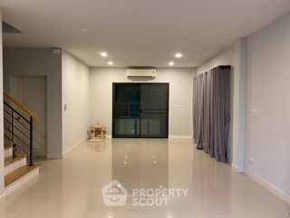 For sale 3 bedrooms house in Thung Khru, Bangkok
