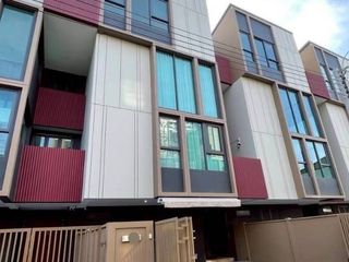 For sale 3 bedrooms house in Suan Luang, Bangkok