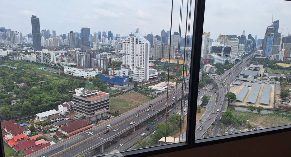 Wohnung zum Kauf mit 2 Zimmer in Huai Khwang, Bangkok