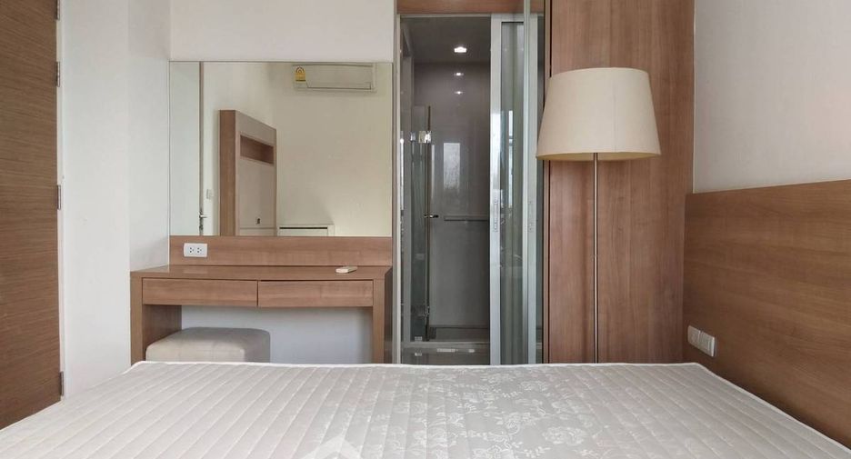 For sale 1 bed condo in Phra Khanong, Bangkok
