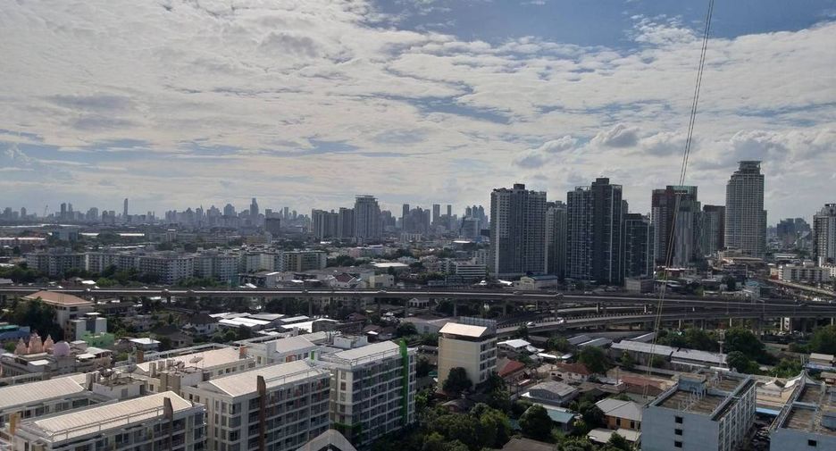 For sale 1 bed condo in Phra Khanong, Bangkok