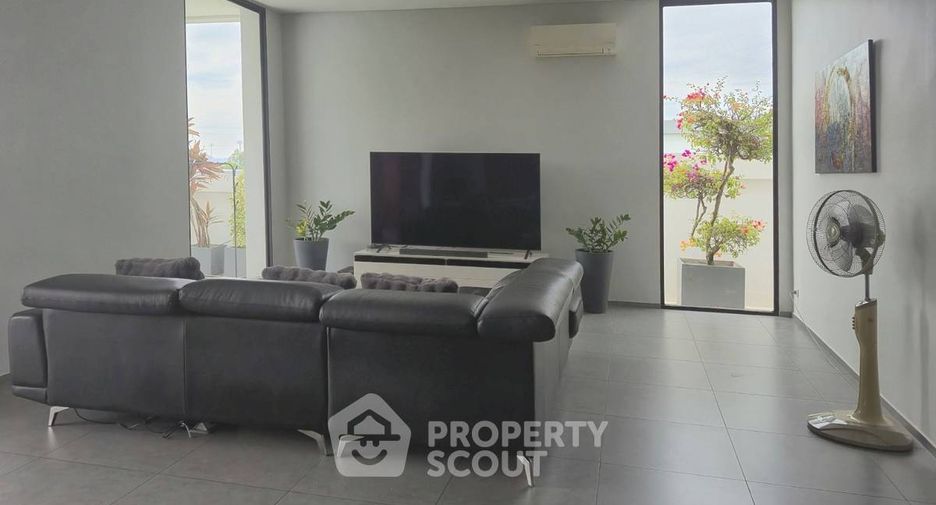 À vendre 3 chambres villa à Bang Lamung, Chonburi