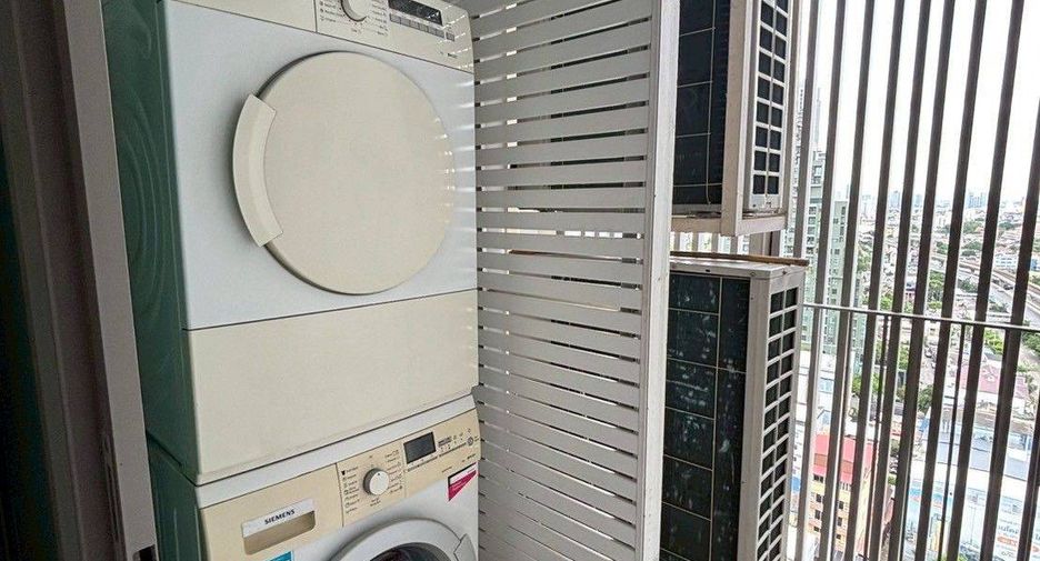 For sale 2 ベッドルーム condo in Khlong San, Bangkok
