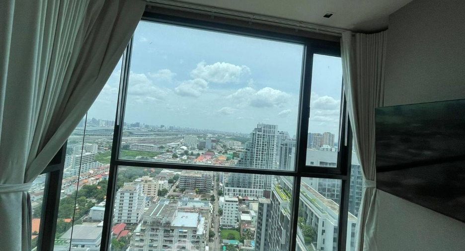 For sale 2 bedrooms condo in Phaya Thai, Bangkok