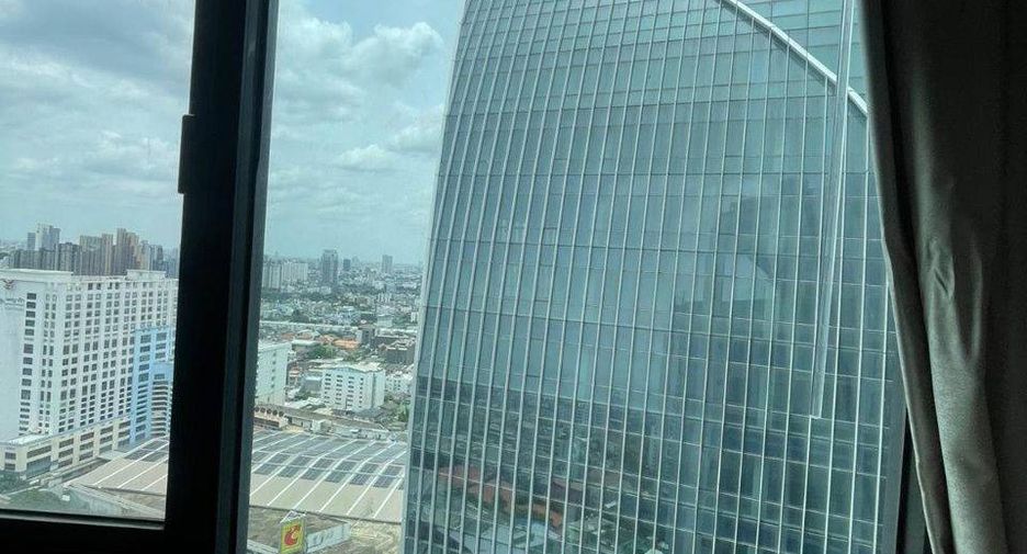 For sale 2 bedrooms condo in Phaya Thai, Bangkok