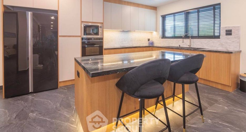Villa en venta de 4 habitaciones en Bang Lamung, Chonburi