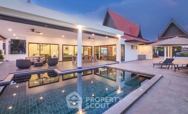 Villa en venta de 4 habitaciones en East Pattaya, Pattaya