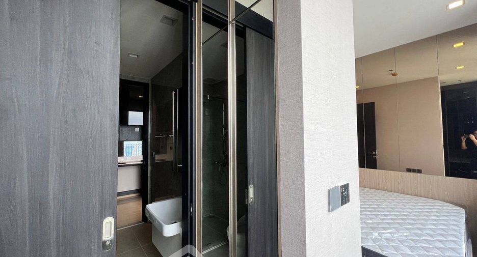 For sale 2 bedrooms condo in Phaya Thai, Bangkok
