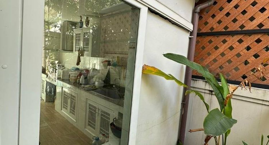 For sale 3 bedrooms house in Bang Phli, Samut Prakan