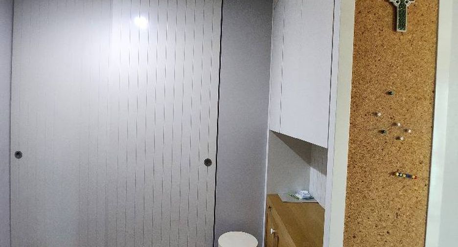 For sale 2 bedrooms condo in Phra Khanong, Bangkok
