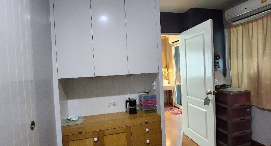 For sale 2 bedrooms condo in Phra Khanong, Bangkok