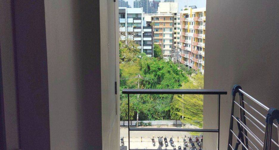 Wohnung zum Kauf mit 1 Zimmer in Phra Khanong, Bangkok