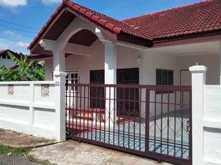 Haus zum Kauf mit 2 Zimmer in Si Racha, Chonburi