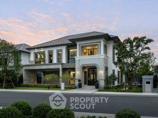 For sale 5 bedrooms house in Khan Na Yao, Bangkok