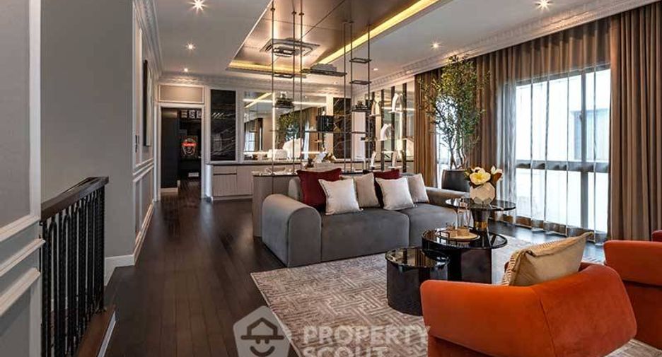 For sale 4 bedrooms house in Taling Chan, Bangkok
