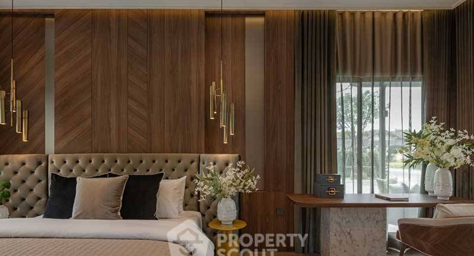 For sale 4 bedrooms house in Taling Chan, Bangkok