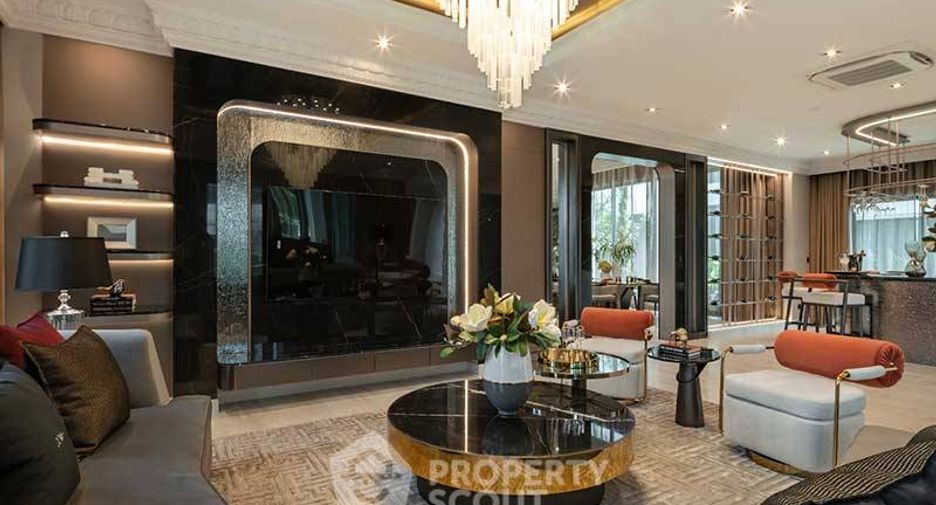 For sale 4 bedrooms house in Taling Chan, Bangkok