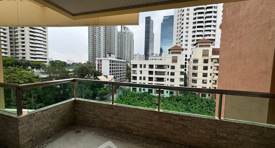 Condo en venta de 2 habitaciones en Watthana, Bangkok