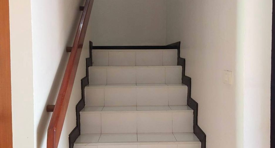 Wohnung zum Kauf mit 3 Zimmer in Si Racha, Chonburi