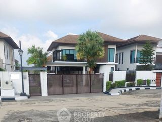 Casa en venta de 4 habitaciones en Mueang Chon Buri, Chonburi