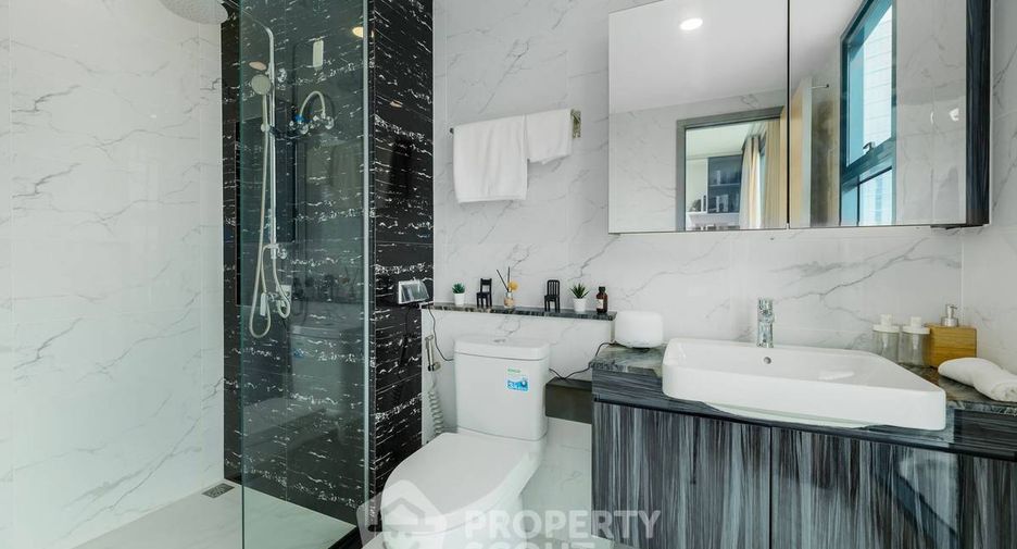 For sale 2 bedrooms condo in Yan Nawa, Bangkok