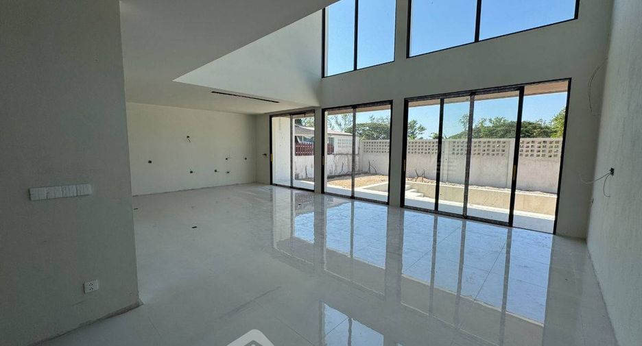 Продажа 5 спальни вилла в Huay Yai, Паттайя