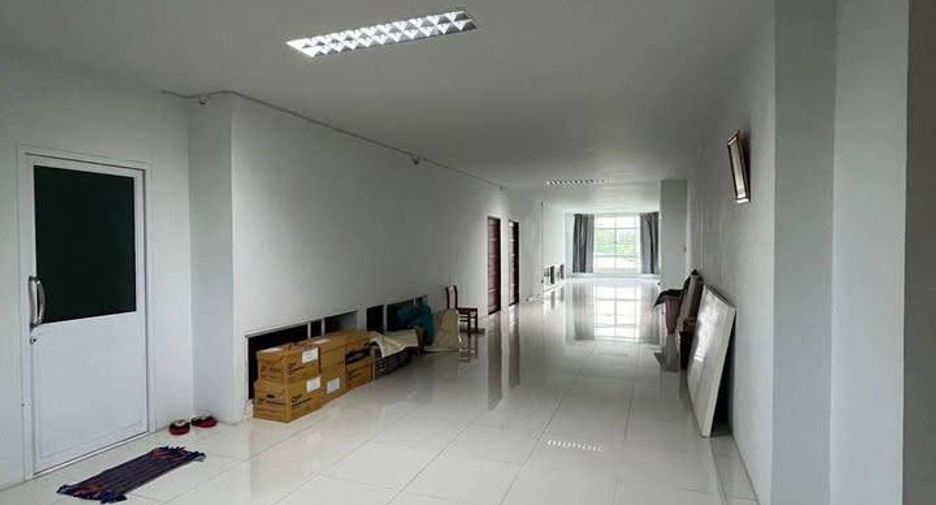 Haus zum Kauf mit 7 Zimmer in Mueang Chon Buri, Chonburi