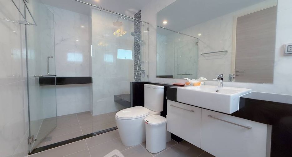 À vendre 3 chambres condo à Yan Nawa, Bangkok