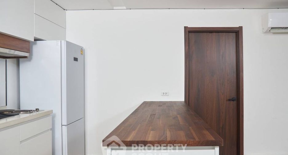For sale 1 bed condo in Suan Luang, Bangkok