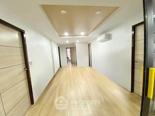 Condo en venta de 5 habitaciones en Yan Nawa, Bangkok