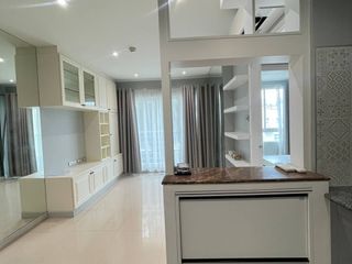 Продажа 1 кровать кондо в Хуаи Кхщанг, Бангкок