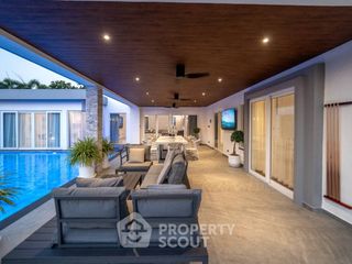 For sale 6 bedrooms villa in Bang Lamung, Chonburi
