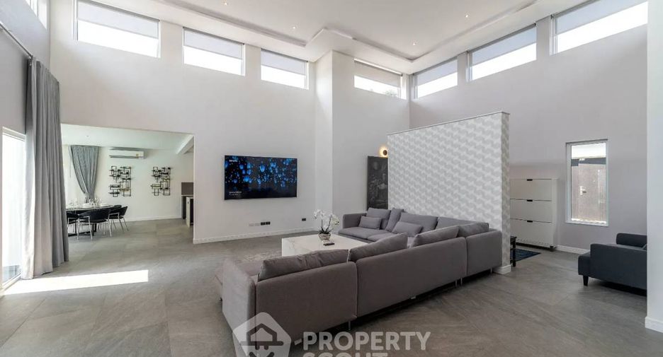 Villa zum Kauf mit 6 Zimmer in Bang Lamung, Chonburi