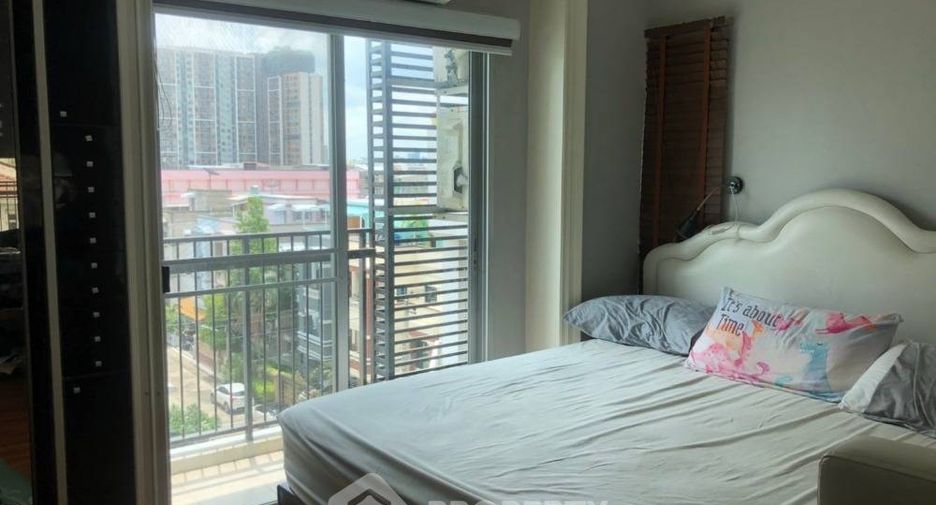 For sale 2 bedrooms condo in Bang Phlat, Bangkok