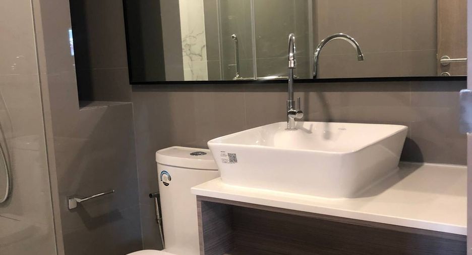 For sale 1 bed condo in Phra Khanong, Bangkok