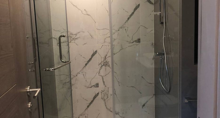 For sale 1 bed condo in Phra Khanong, Bangkok