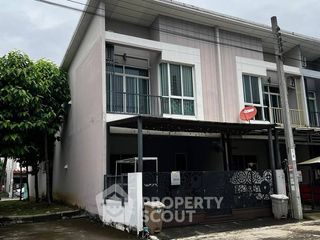 For sale 3 bedrooms townhouse in Bang Khae, Bangkok