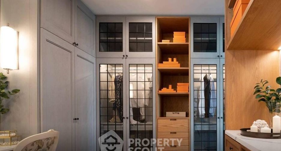 For sale 5 bedrooms house in Din Daeng, Bangkok