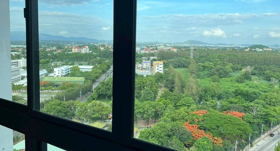 For sale 1 bed condo in Si Racha, Chonburi