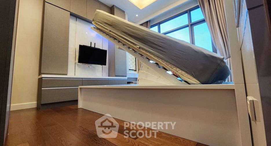 For sale 1 bed condo in Phra Khanong, Bangkok