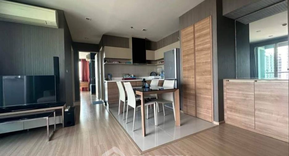 For sale 2 bedrooms condo in Phaya Thai, Bangkok