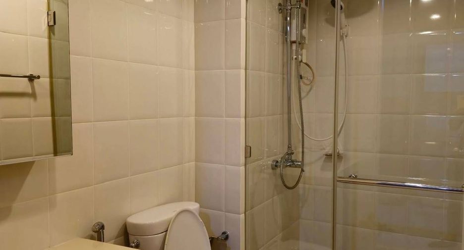 For sale 1 bed condo in Phra Khanong, Bangkok