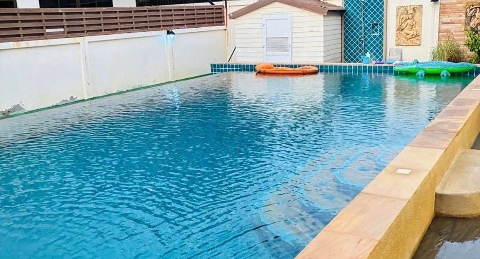 À vendre 3 chambres villa à Bang Lamung, Chonburi