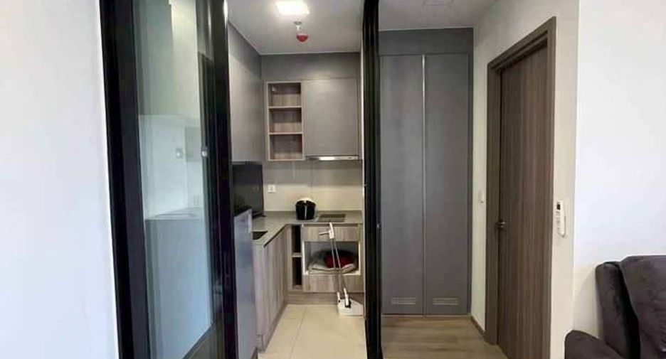 For sale 2 bedrooms condo in Bang Sue, Bangkok