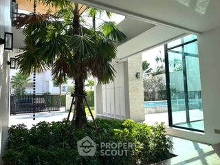 Haus zum Kauf mit 5 Zimmer in Bang Khen, Bangkok