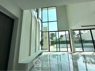 Haus zum Kauf mit 5 Zimmer in Bang Khen, Bangkok