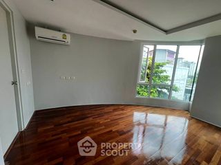 For sale 1 bed apartment in Watthana, Bangkok