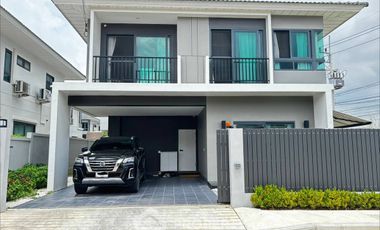 For sale 4 bedrooms house in East Pattaya, Pattaya